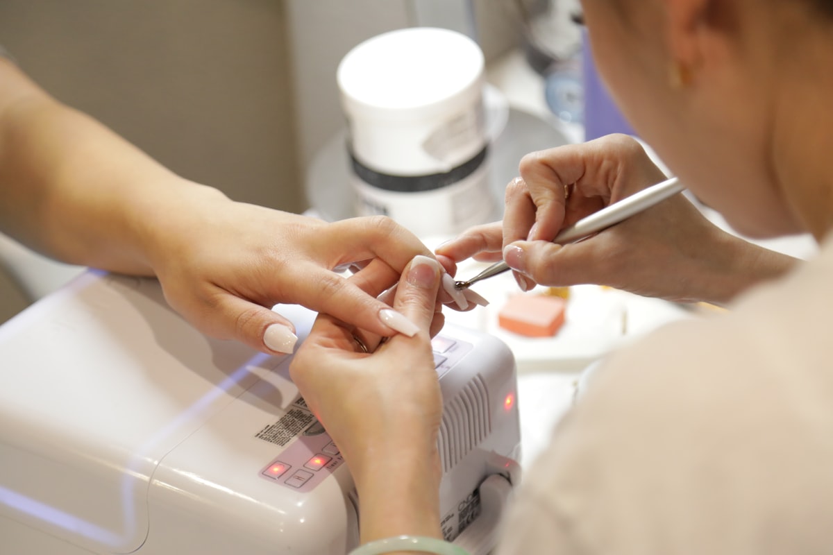 Zo werken BIAB-nagels en waarom ze zo populair zijn